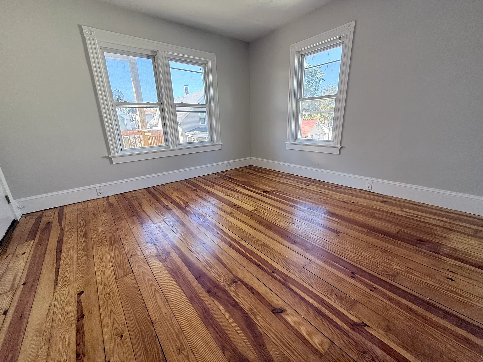 3 bed, 1150 sqft, $1,995 — Photo 3