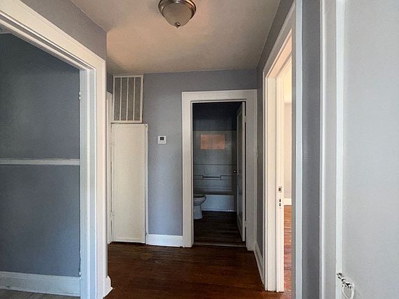 5th image of 519 W Liberty Ave