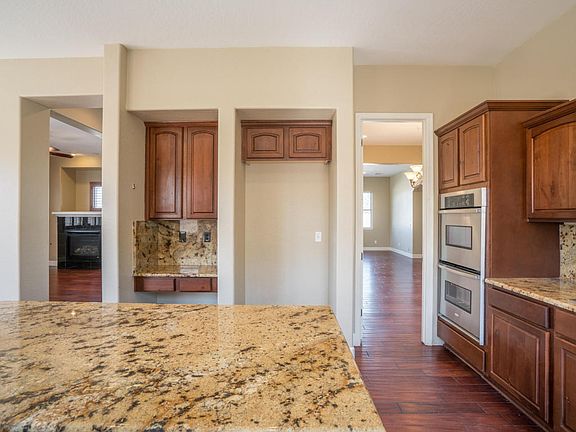 3rd image of 13500 S 183rd Dr