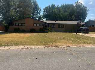 9825 W 3rd St N, Wichita, KS 67212