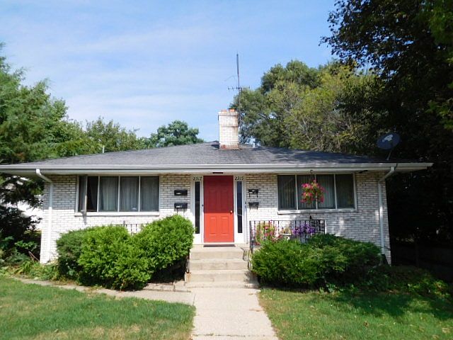 1st image of 2317 Benderwirt Ave