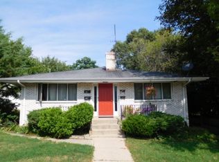 2317 Benderwirt Ave, Rockford, IL 61103