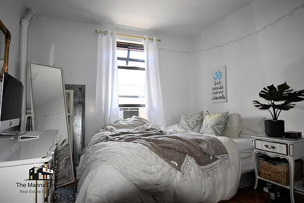 Rented by Bold New York | media 25