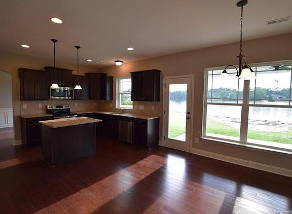 2nd image of 168 Wylie Trl