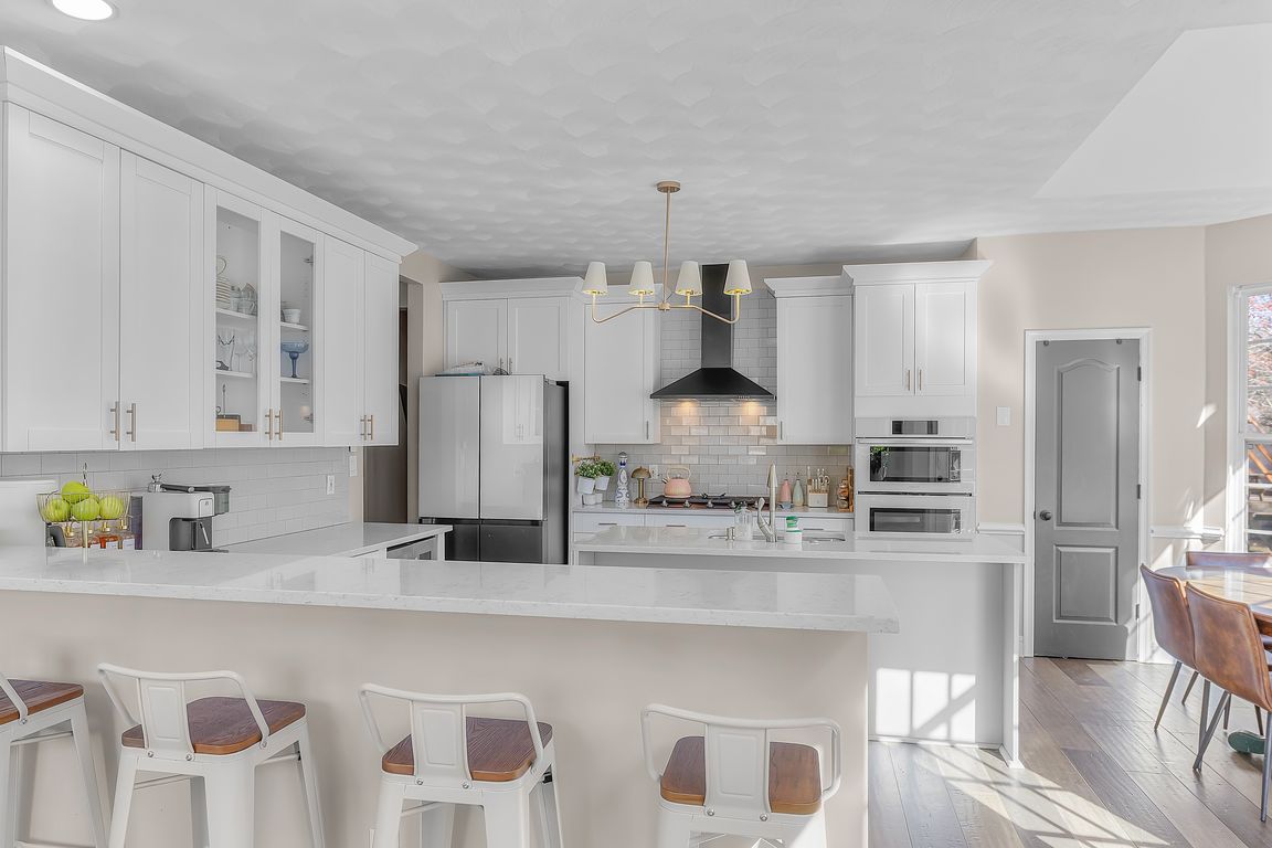 next background image