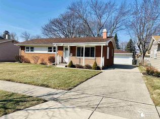 823 Lavender St, Monroe, MI 48162