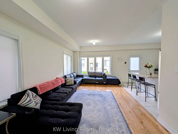 3rd image of 1118 Cameo St