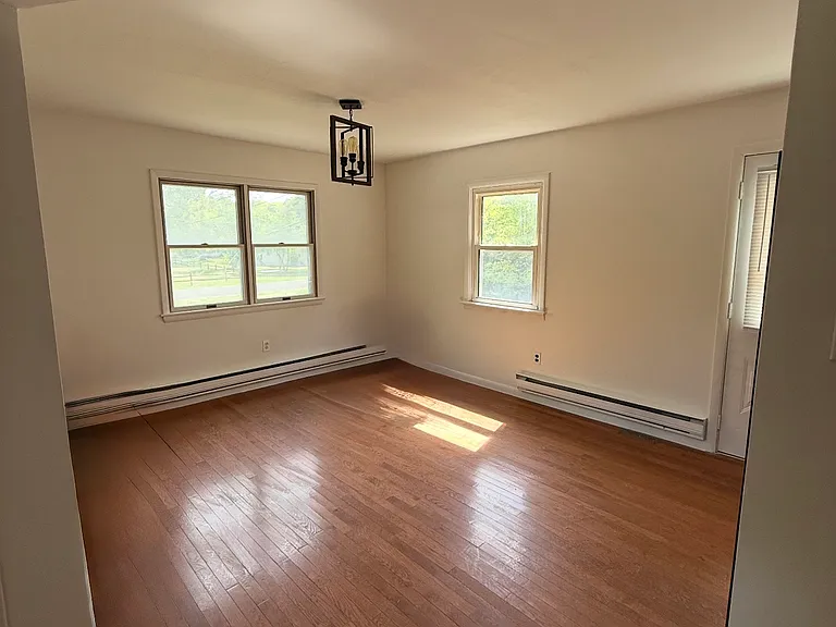 84 Seabreeze Rd #1 — Photo 4