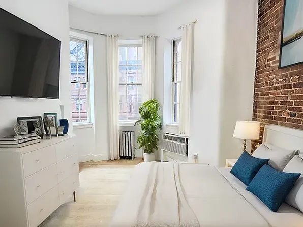 13 West 82nd Street image 1 of 8