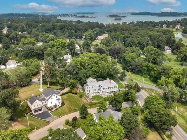 3 Home Meadows Ln, Hingham, MA 02043