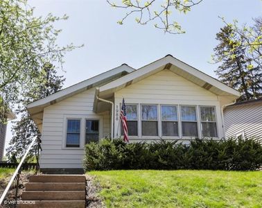 1988 Palace Ave, Saint Paul, MN, 55105