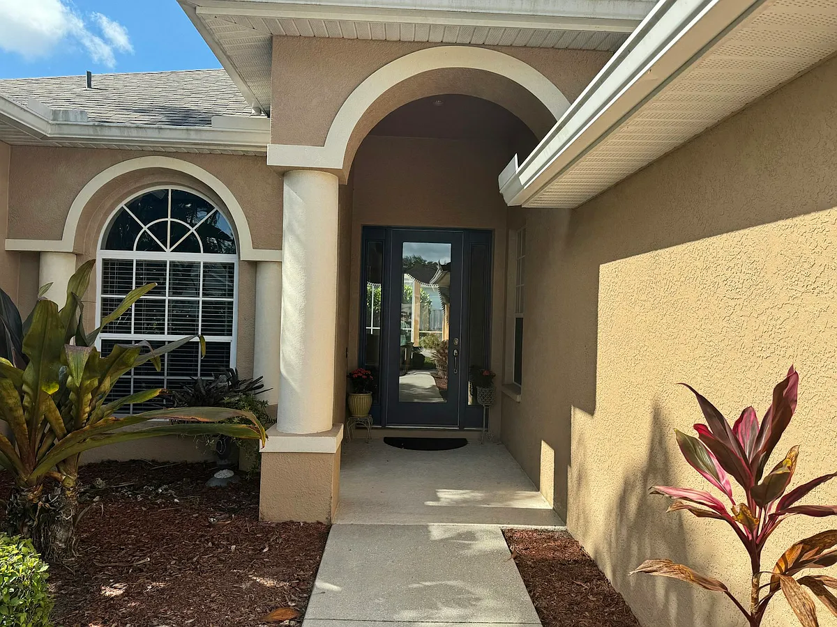 Front Entrance - 631 Planters Manor Way