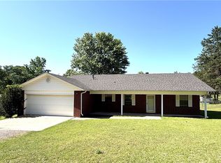 250 Ridgeway Dr, Dover, AR 72837