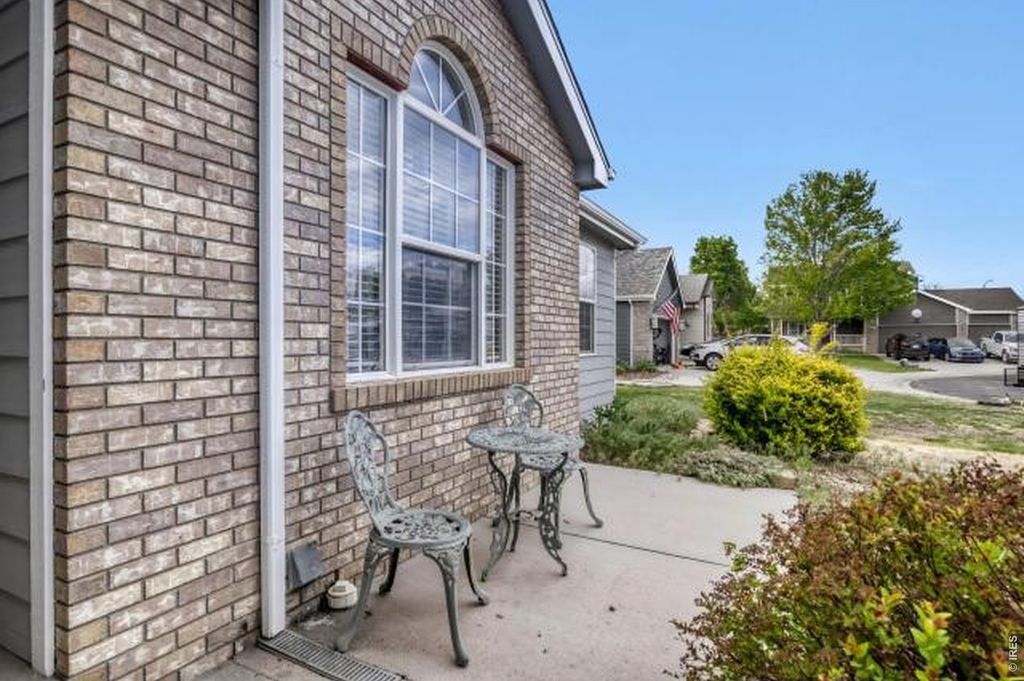 1012 Basin Ct