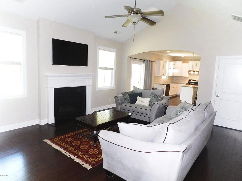 2nd image of 158 Mardella Way