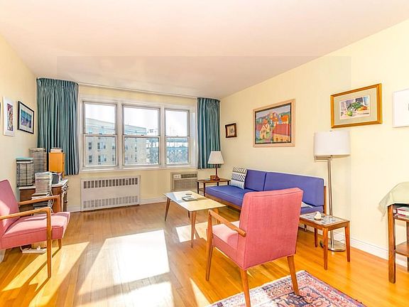 3rd image of 2530 Independence Ave APT 3J