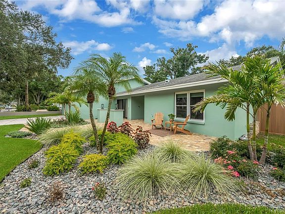4th image of 2767 WESTCHESTER DRIVE N