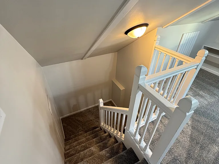 1204 Garfield St #5 — Photo 10