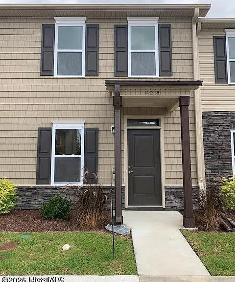 428 Sullivan Loop Rd — Photo 1
