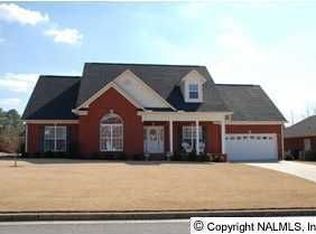 546 Lake South Dr SW, Hartselle, AL 35640