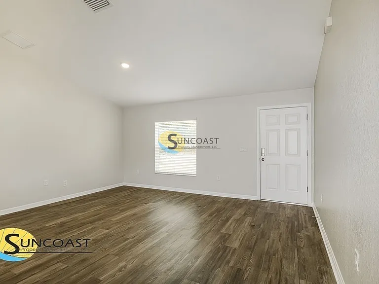 7893 N Jamaica Dr — Photo 3