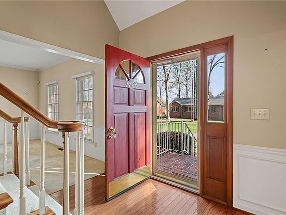 5th image of 1725 Huntington Woods Ct