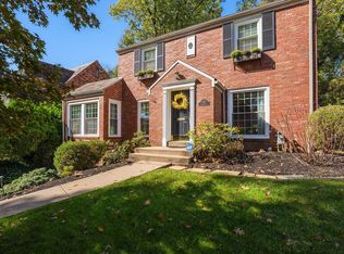 752 Country Club Dr, Pittsburgh, PA 15228