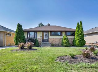 15708 Rowena Ave, Maple Heights, OH 44137