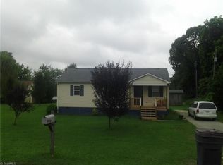 504 W Morehead St, Reidsville, NC 27320