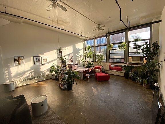 2nd image of 240 Wythe Ave #400