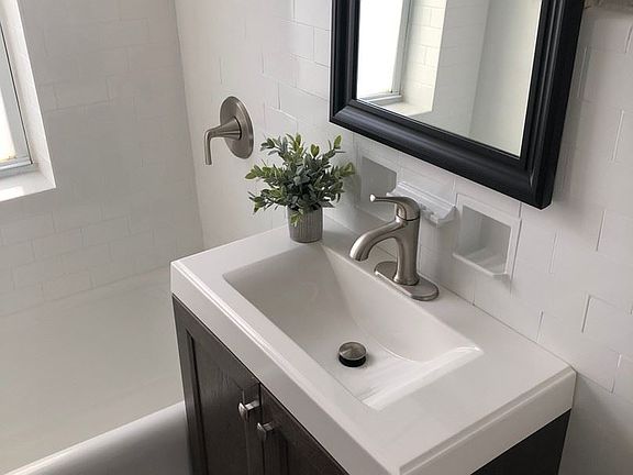 5th image of 430 Anderson Ave APT 17