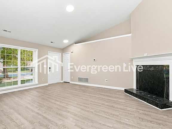 5th image of 1602 Glenn Meade Dr
