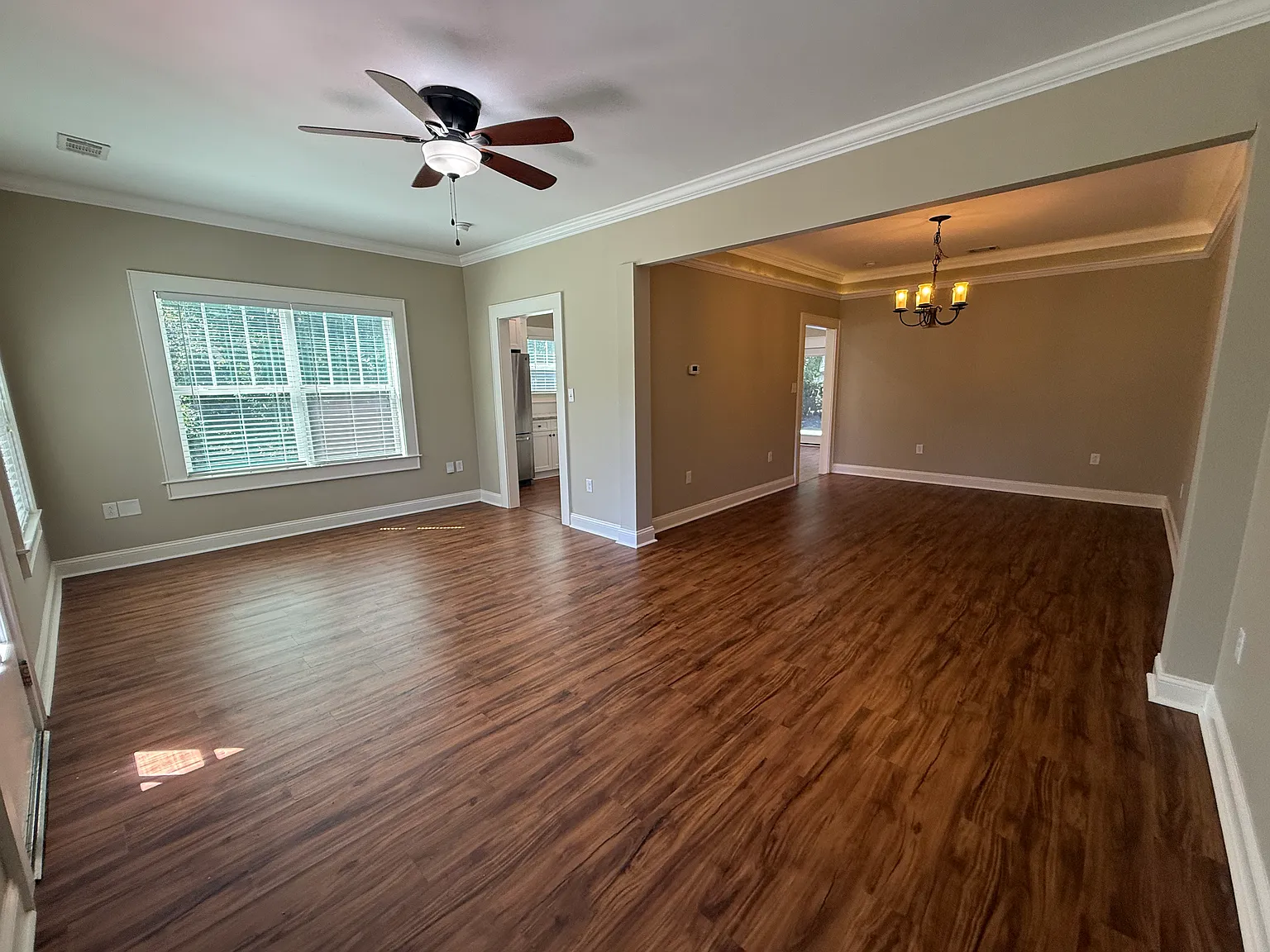 2 bed, 1.5 bath, 1300 sqft, $1,895 — Photo 4