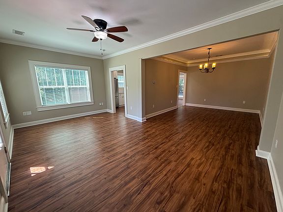 4th image of 58 Rommel Ave