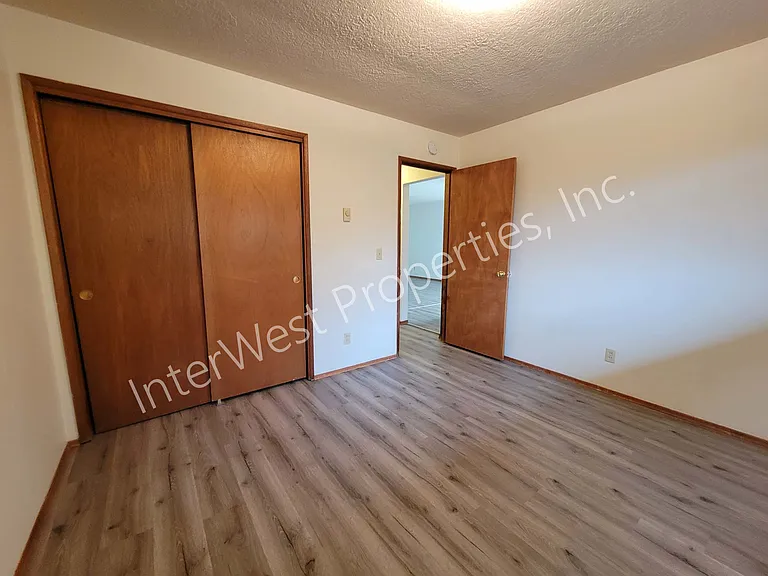 12175 SW Allen Blvd #6 — Photo 9