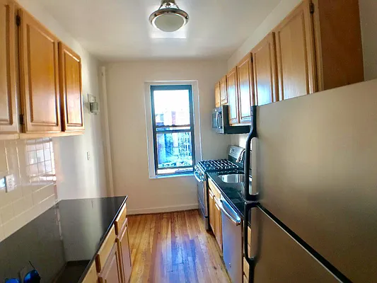 Rented by Sovereign Associates | media 22