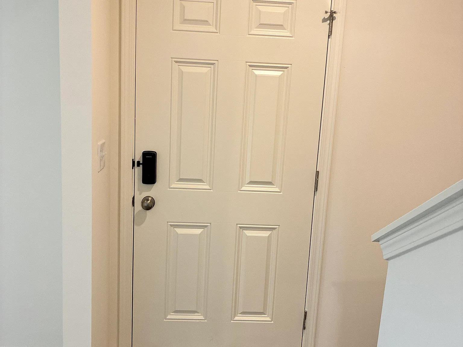 4 bed, 2.5 bath, 2014 sqft, $800 — Photo 3