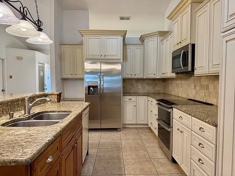 1512 Ison Ln — Photo 12