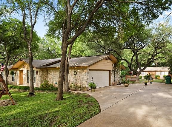 5th image of 1013 Bluebird Dr