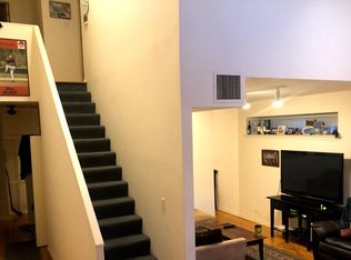 3257 N Sheffield Ave APT 201, Chicago, IL 60657