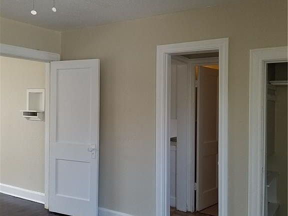 4th image of 1013 7th St #2