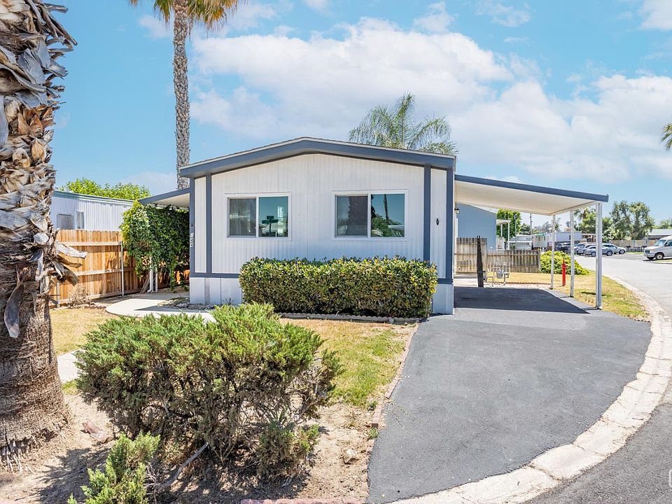 1st image of 144 Torrey Pines Ln