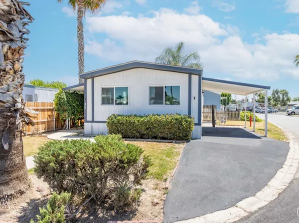 144 Torrey Pines Ln, Bakersfield, CA 93308