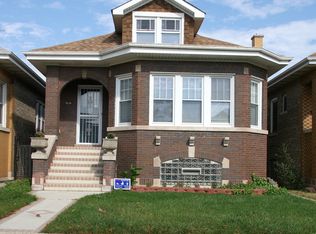 5226 W Schubert Ave, Chicago, IL 60639