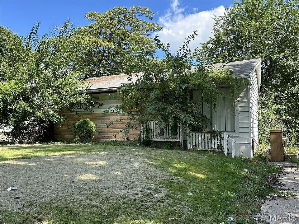 2nd image of 10624 Spring Garden Dr