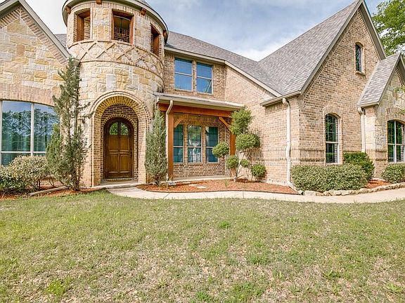 3rd image of 5838 Kings Creek Dr