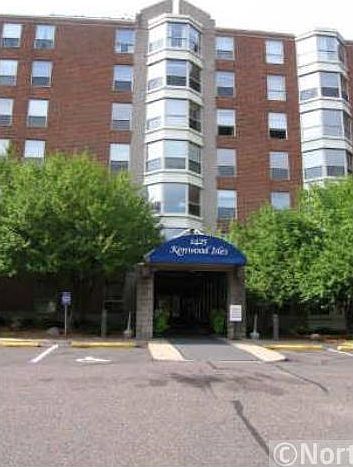 1st image of 1425 W 28th St APT 302