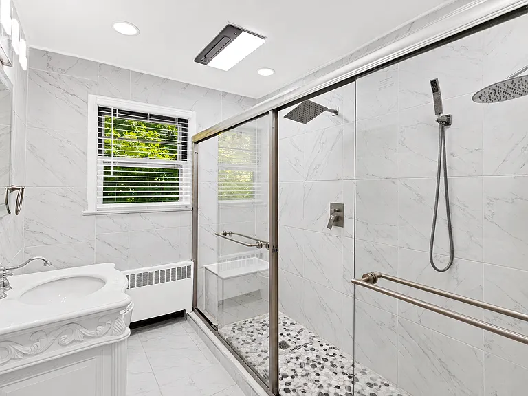 140 N Farview Ave — Photo 12