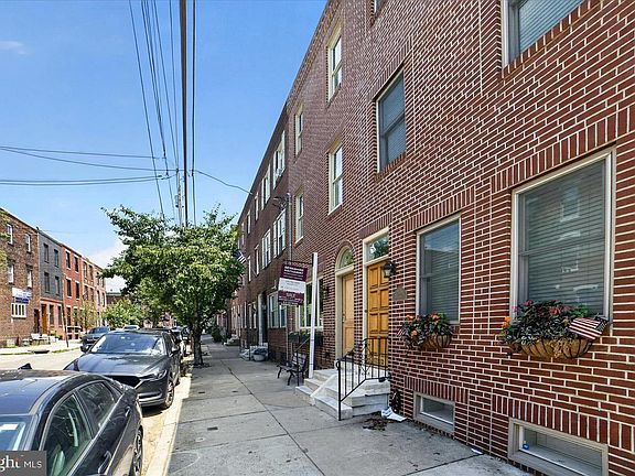 4th image of 2336 Aspen St
