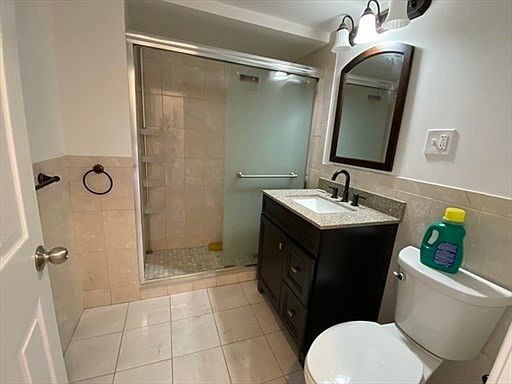 4th image of 10 Appleton St #2